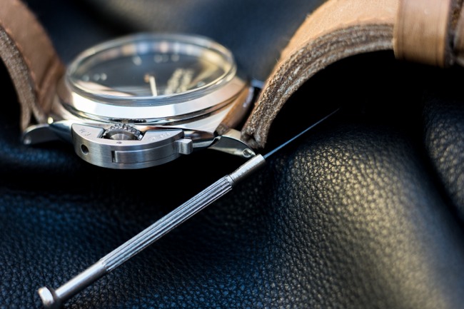 Comment enlever et changer son bracelet de montre ?