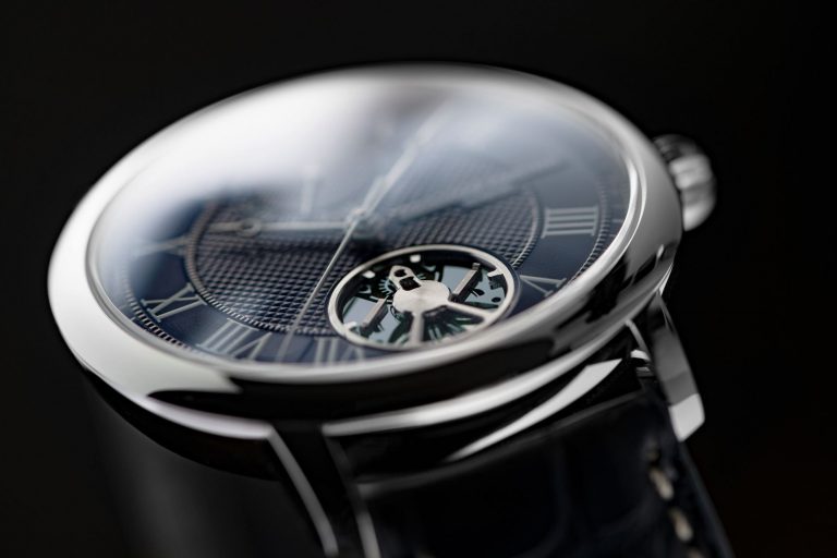 Frederique Constant : Slimline Monolithic Manufacture
