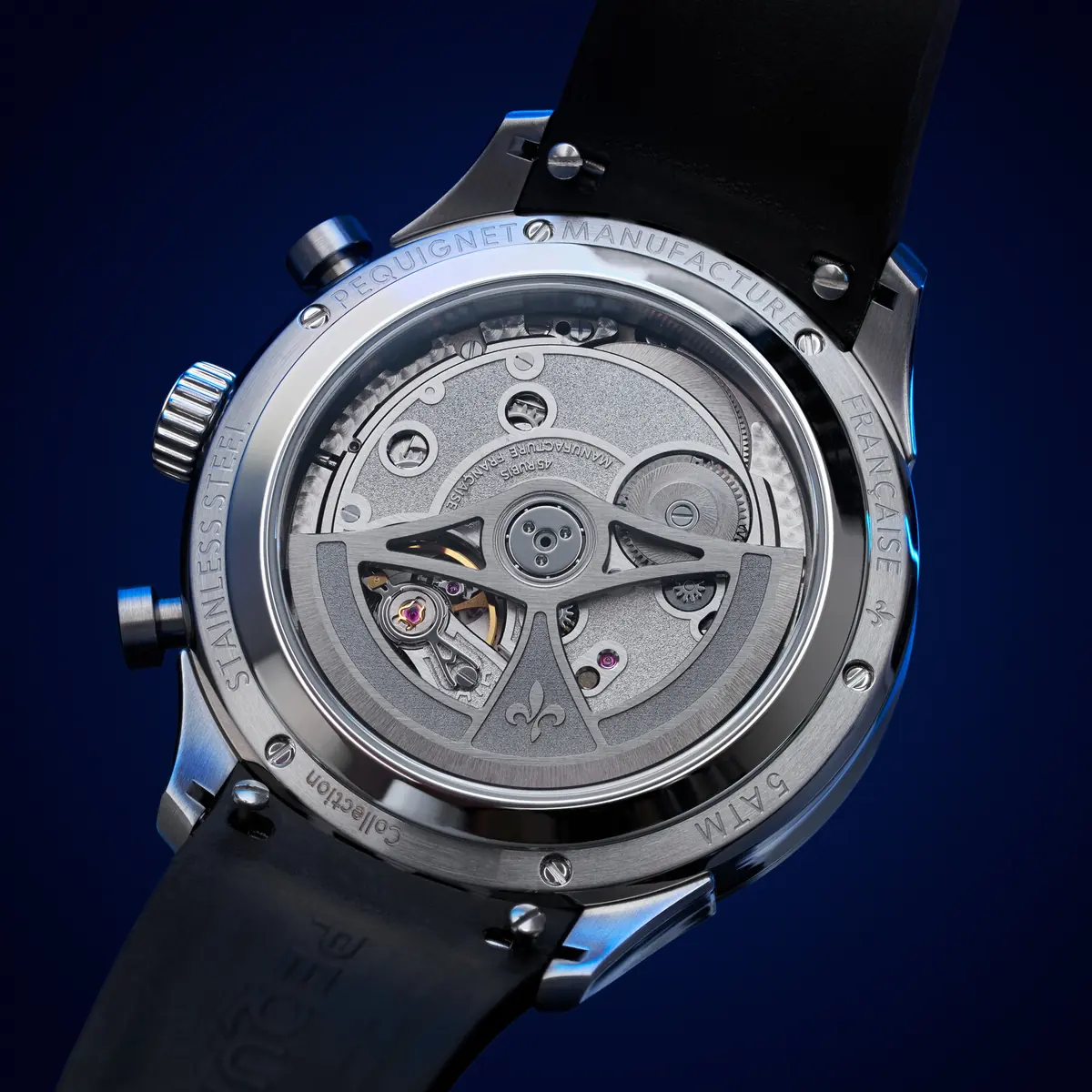 Fond saphir de la Pequignet Royale Paris Chrono BPM sur bracelet noir